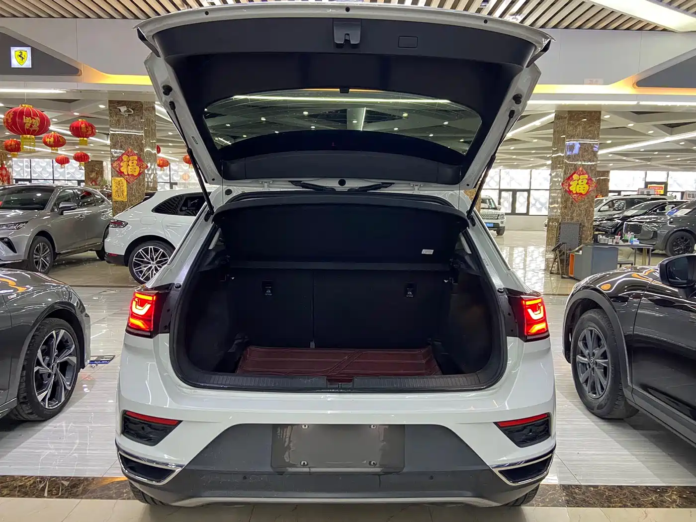 Volkswagen T-ROC 2023 280TSI DSG 2WD Time Edition фото 11