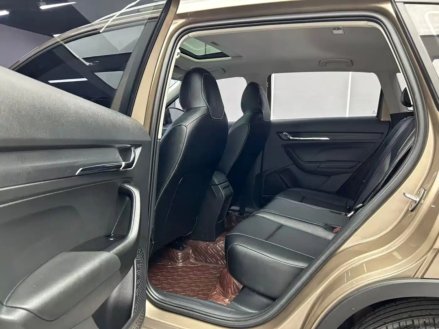 Škoda Kamiq 2023 Facelift 1.5L Auto Comfort Edition фото 18