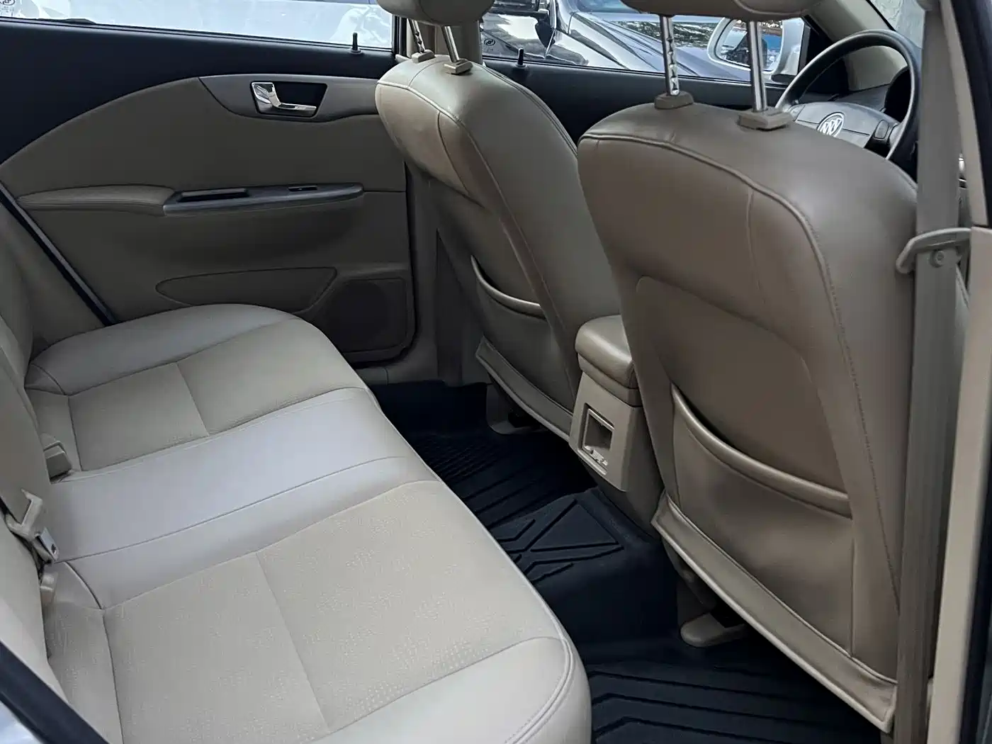 Buick Excelle 2013 1.5L Manual Exclusive фото 17
