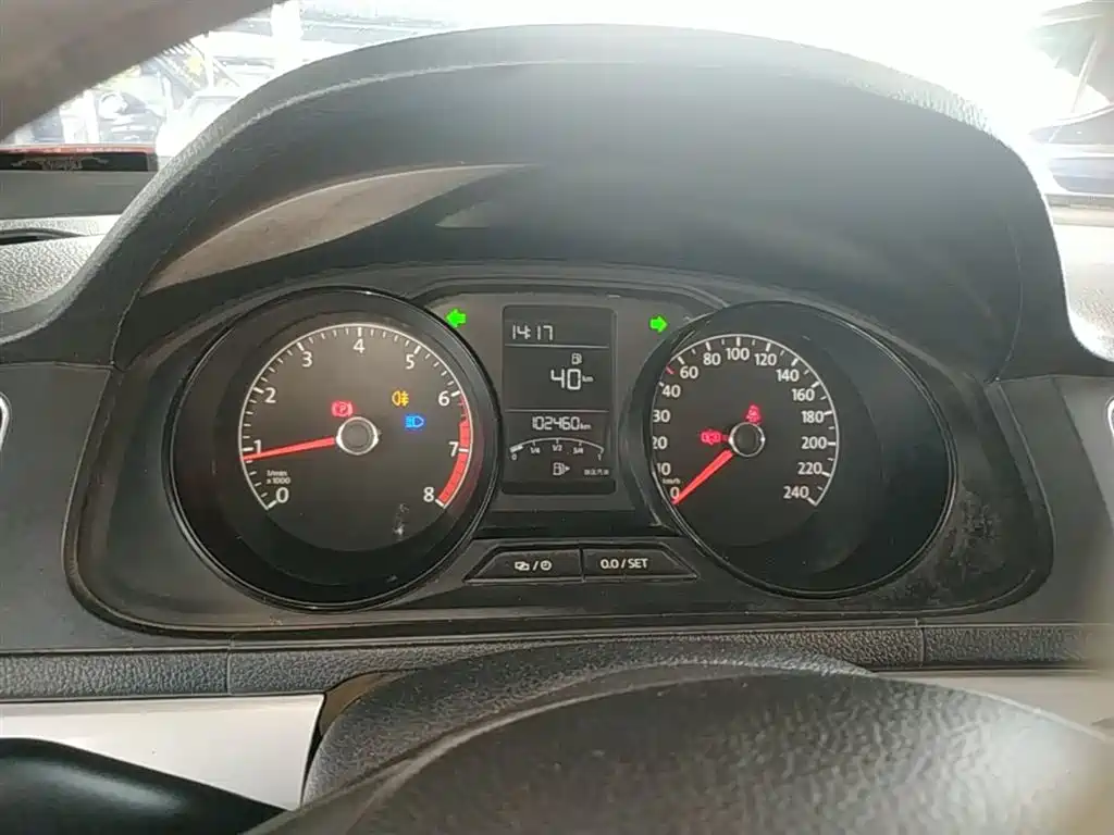 Volkswagen Lavida 2017 1.6L Manual Trend Edition фото 12