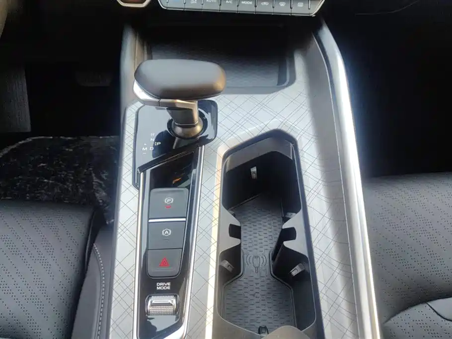 GEELY AUTOMOBILE XINGRUI