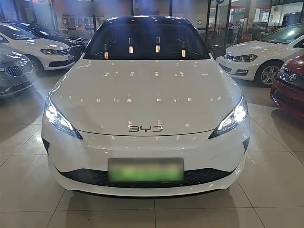 BYD Hai Bao 05 DM-i 2025 DM-i Smart Drive Edition 55KM Luxury фото 3