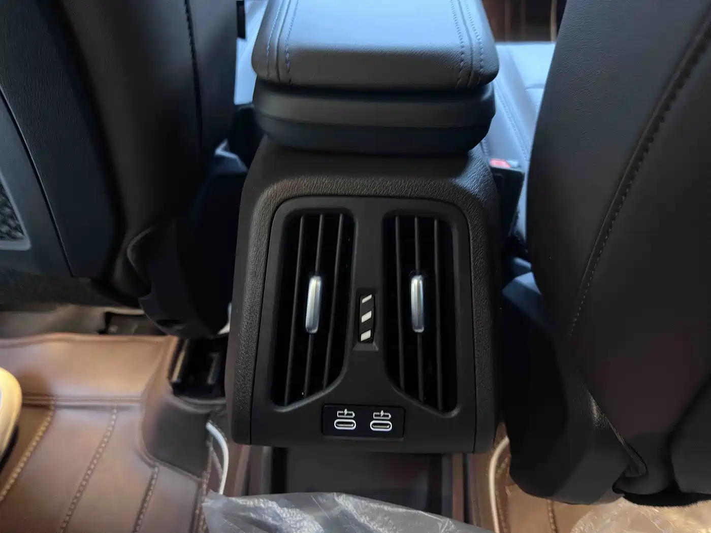BMW X1 2023 sDrive20Li X Design Package фото 18