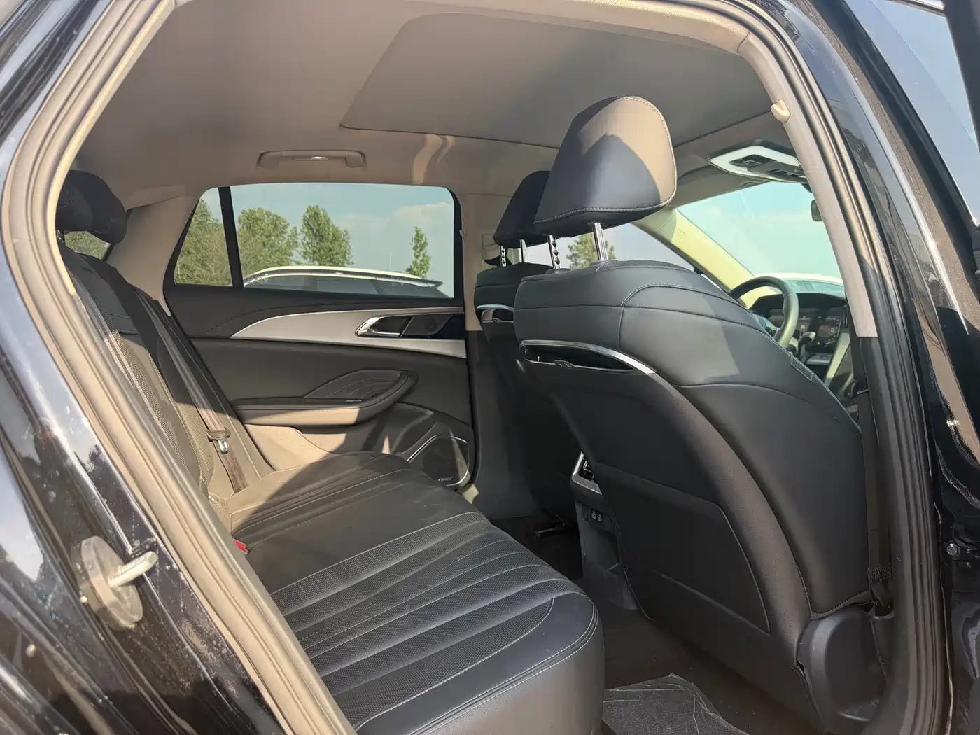 Hongqi H5 2023 2.0T Auto Smart Connect Flag Enjoy фото 14