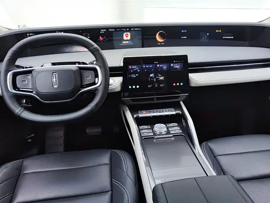 LINCOLN NAVIGATOR