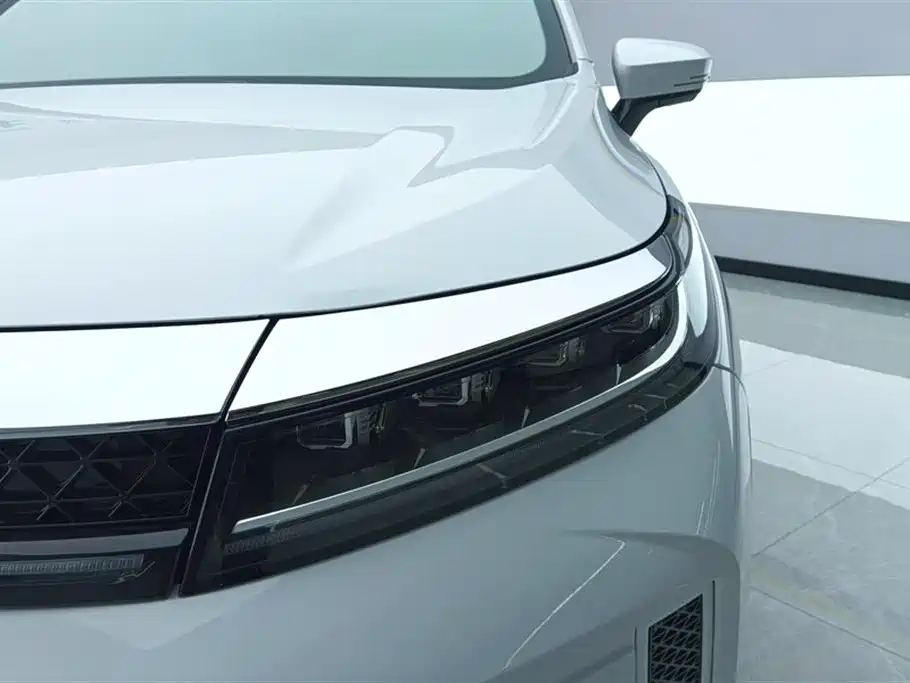 EXEED STAR WAY CHASING THE WIND