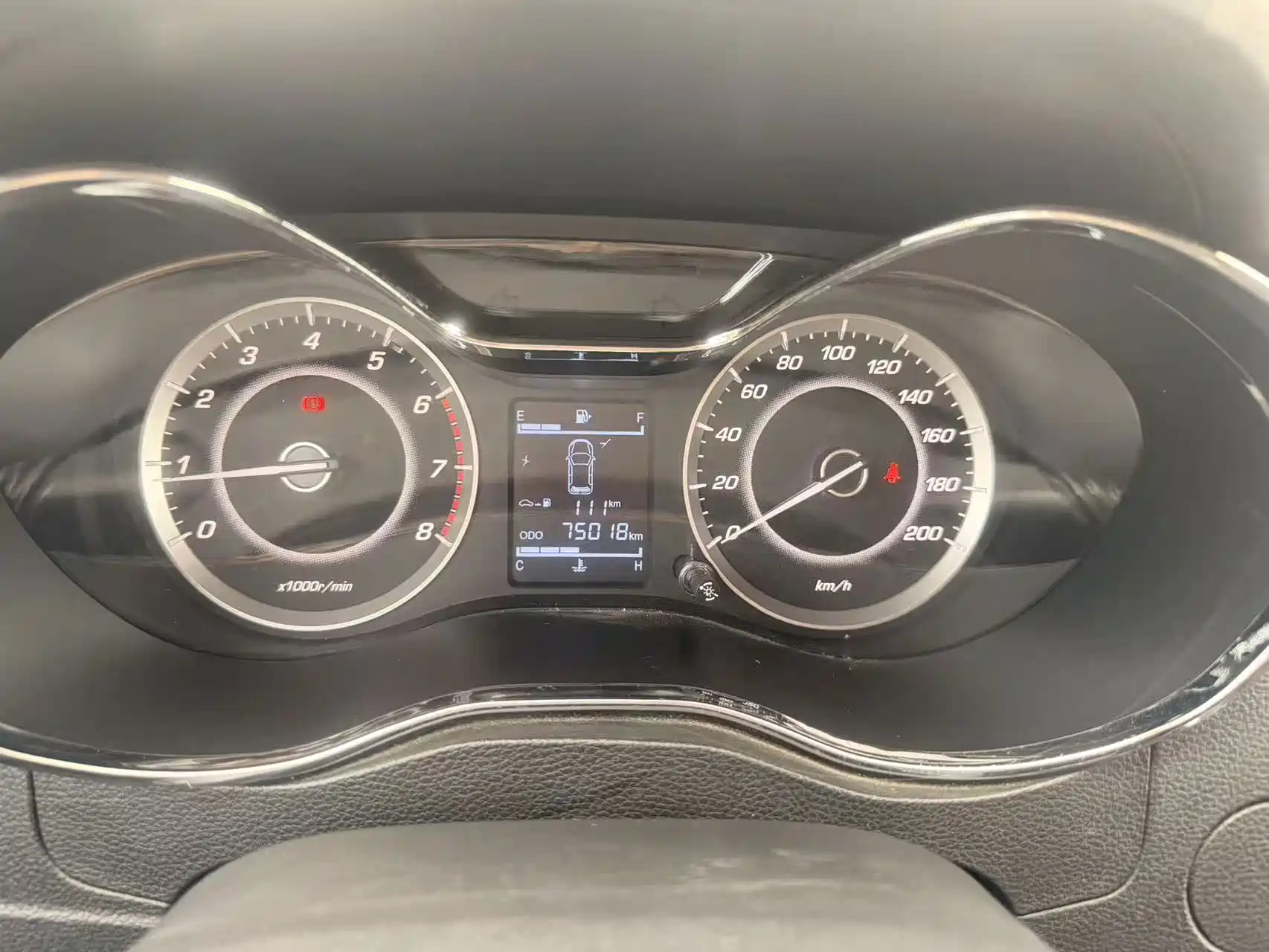 Фото 23 - Baojun 560