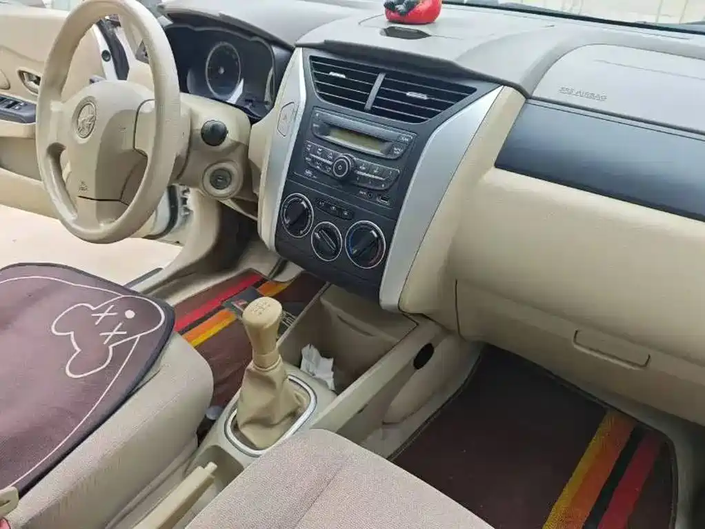 Venucia D50 2012 2012 Model 1.6L Manual Comfort