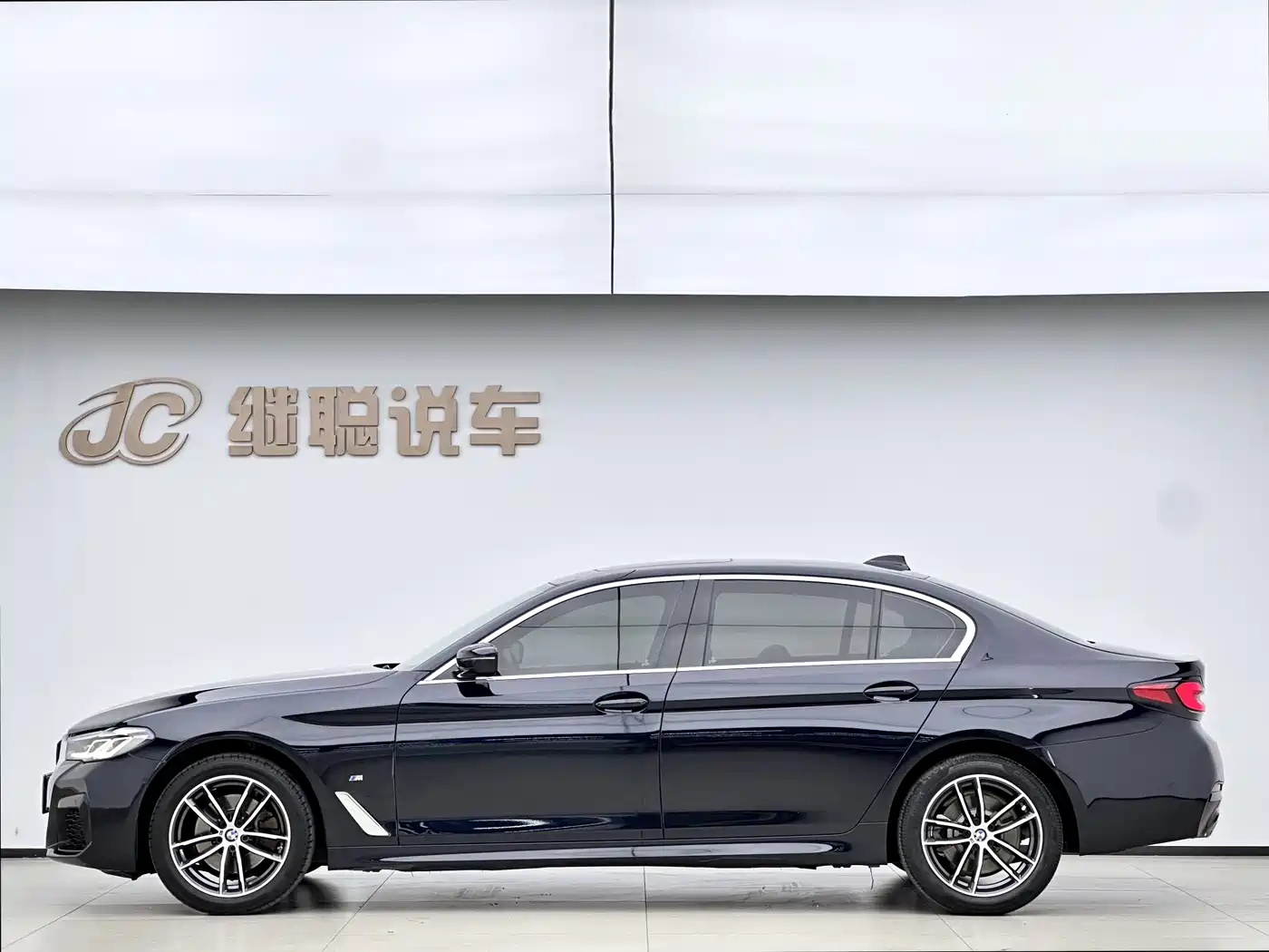 BMW 5 Series 2022 Facelift 525Li M Sport Package фото 3