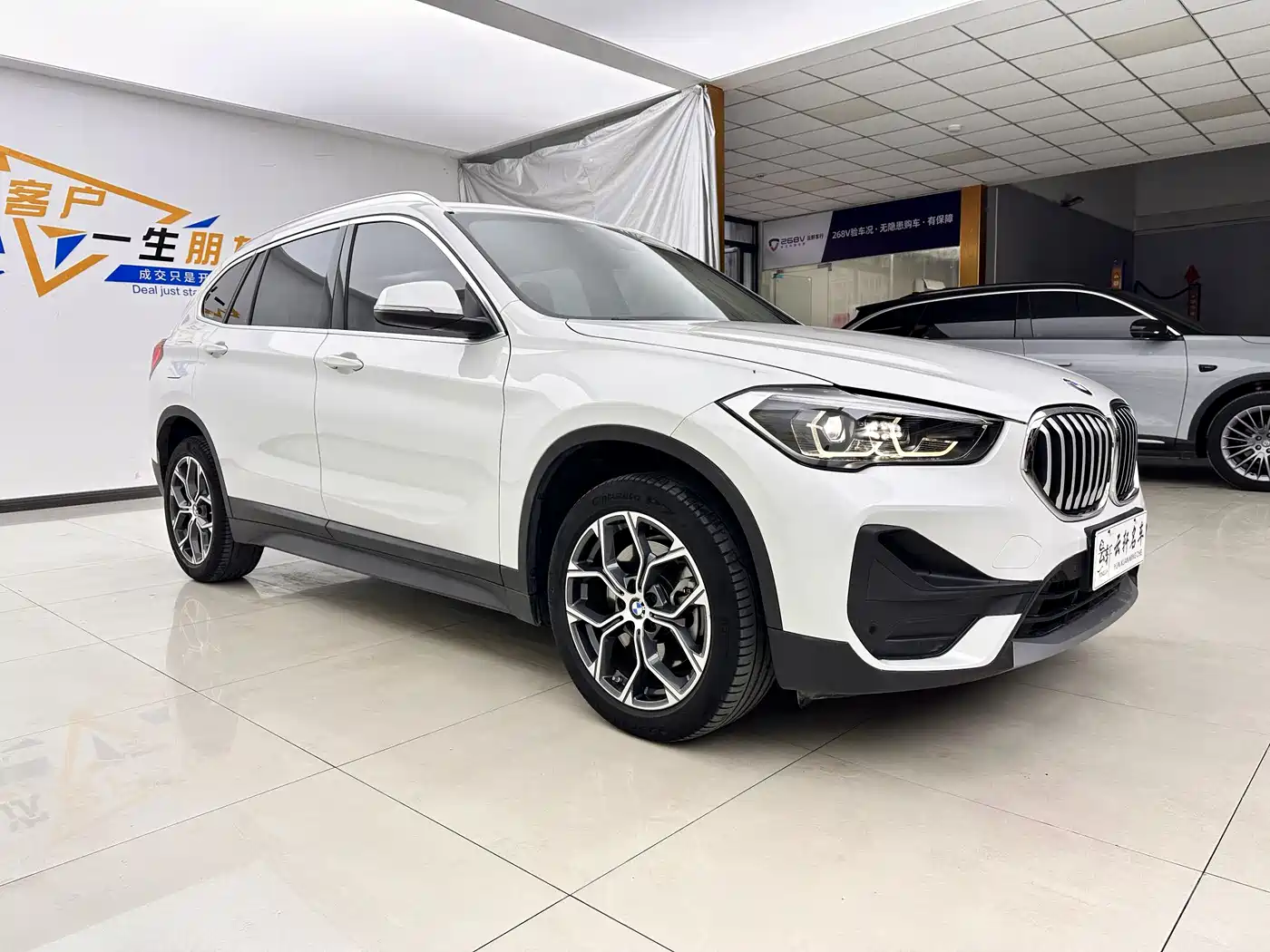 BMW X1 2022 sDrive25Li Leading фото 3