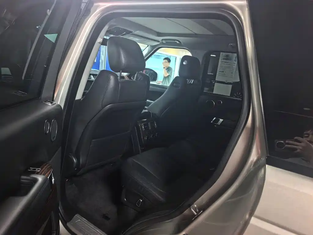 Фото 8 - Land Rover Range Rover