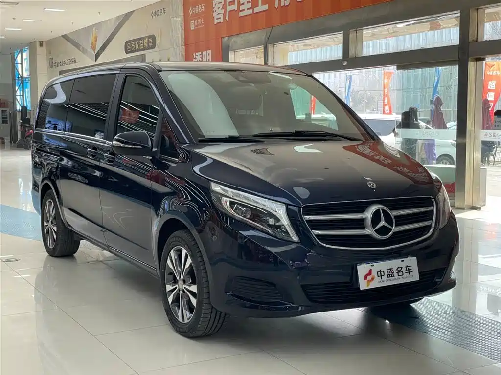 Mercedes-Benz V-Class 2017 Model V 260 Pilot Edition фото 3