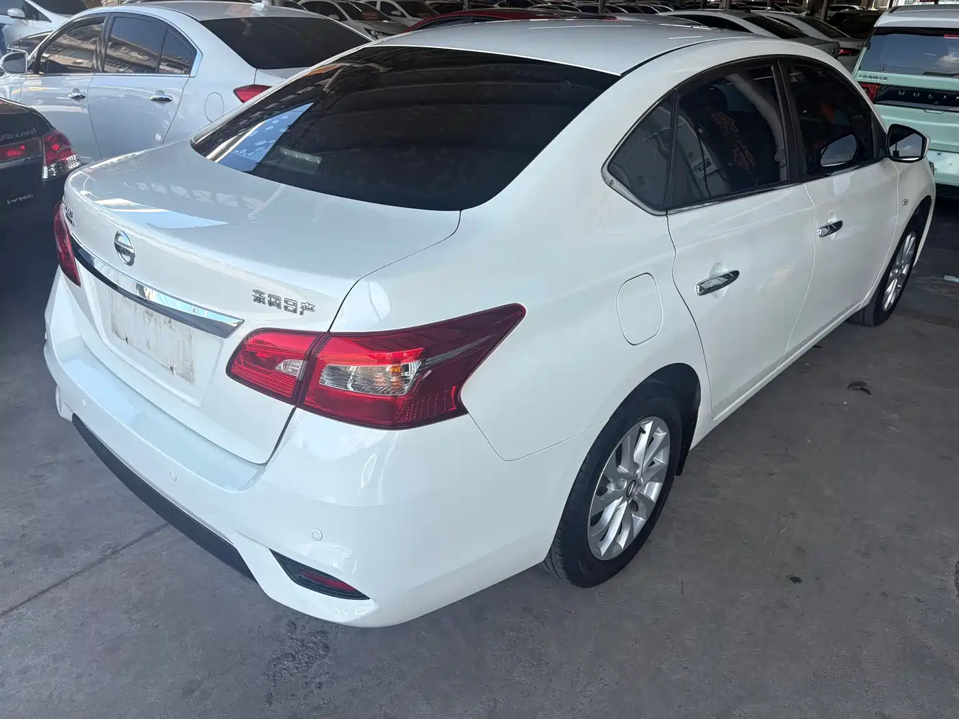 Фото 10 - Nissan Sylphy
