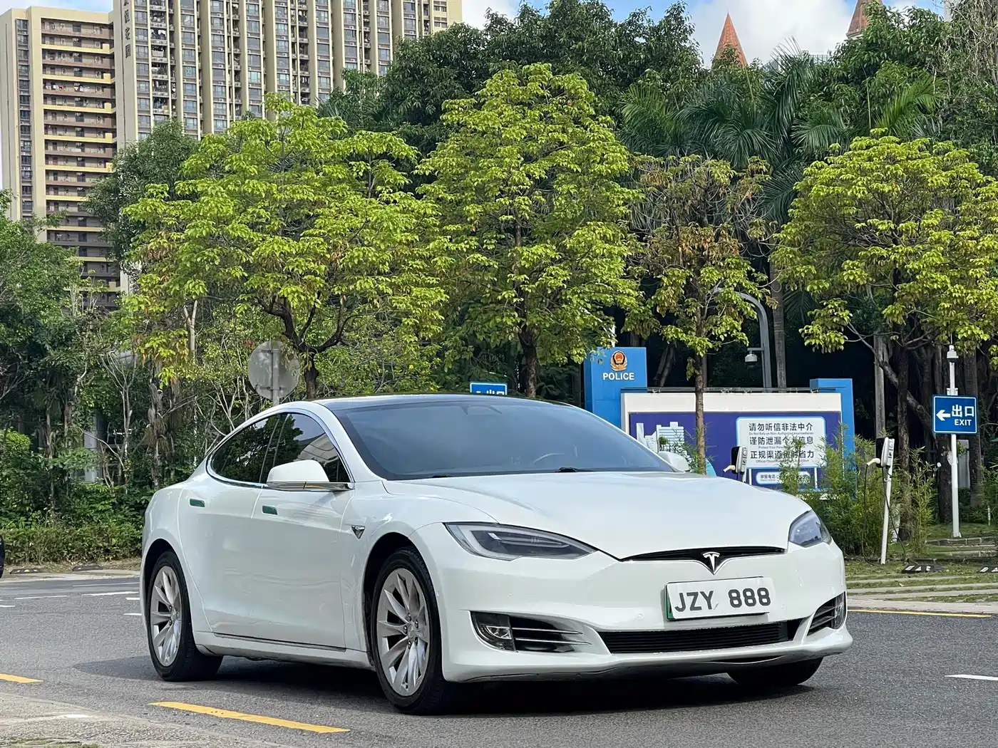 2019 Tesla Model S