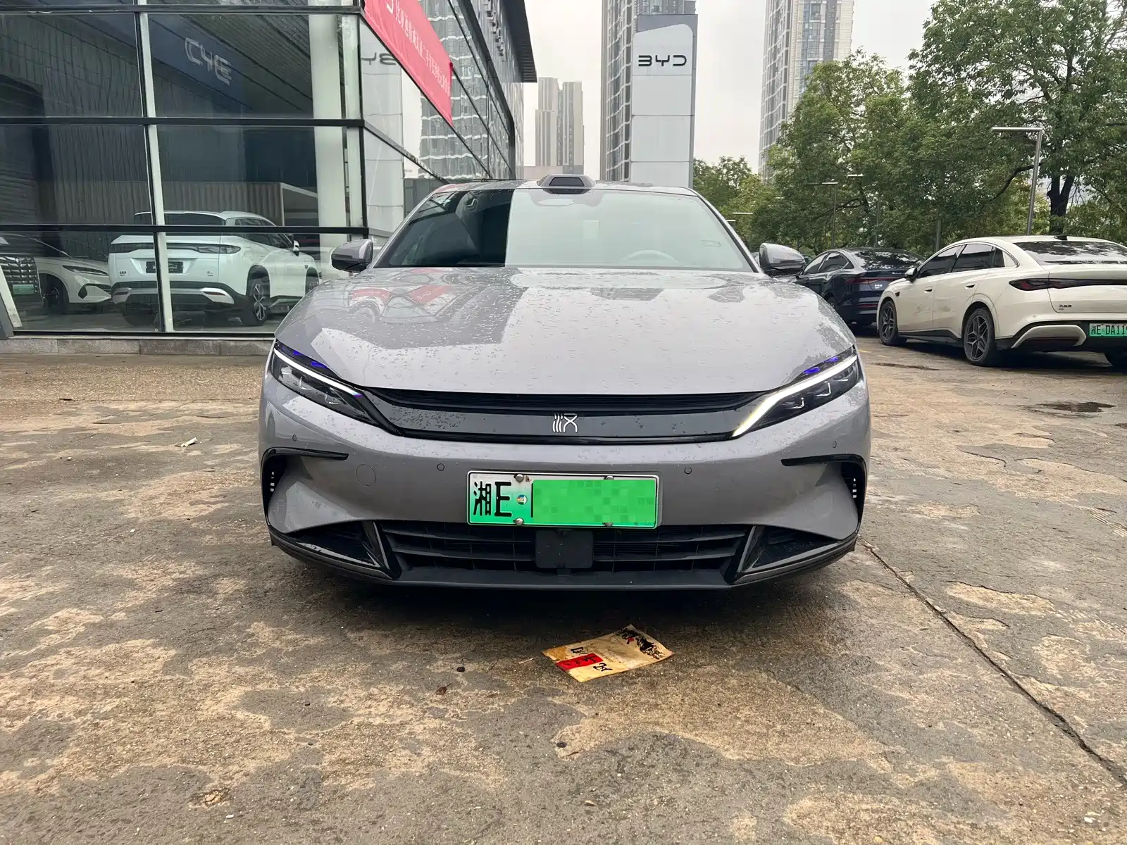 Photo 2 - BYD Han