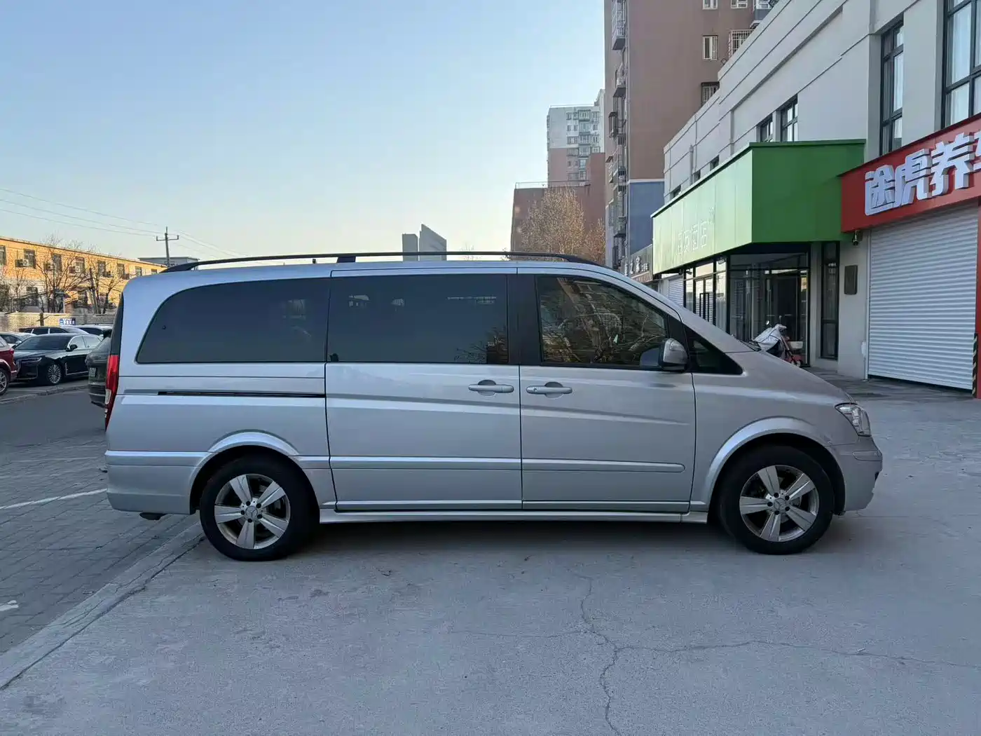 Mercedes-Benz Viano 2013 3.0L Privilege Edition фото 7