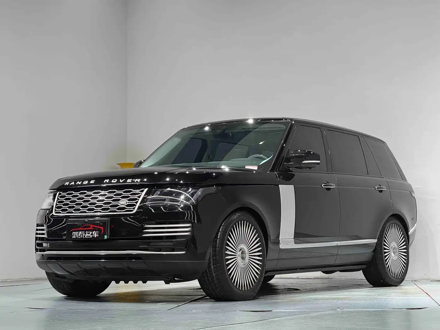 Land Rover Range Rover 2016 3.0 SC V6 Vogue LWB фото 2