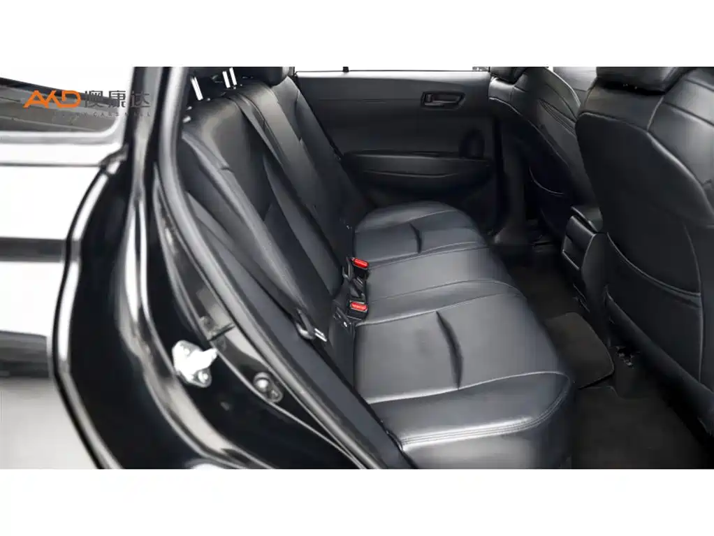 Toyota Frontlander 2023 2.0L CVT Leading Edition фото 8