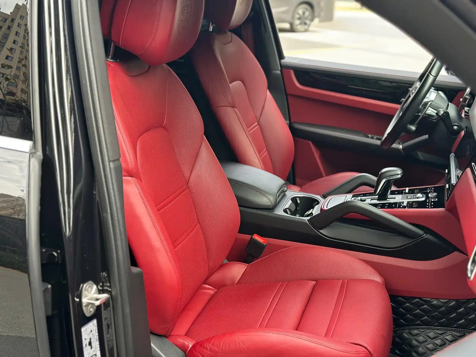 صورة 11 - Porsche Cayenne New Energy