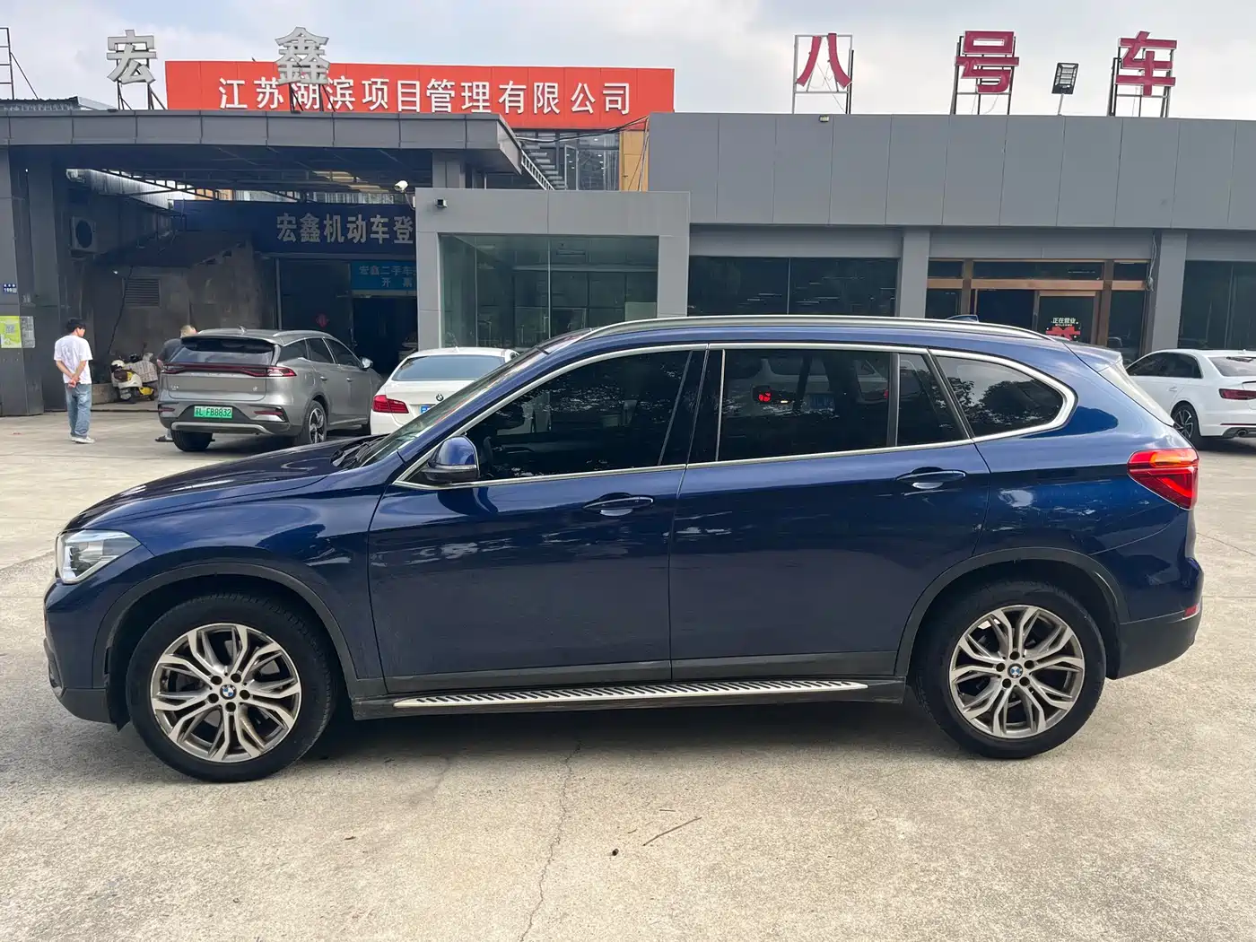 BMW X1 2019 sDrive20Li Leading Model фото 3