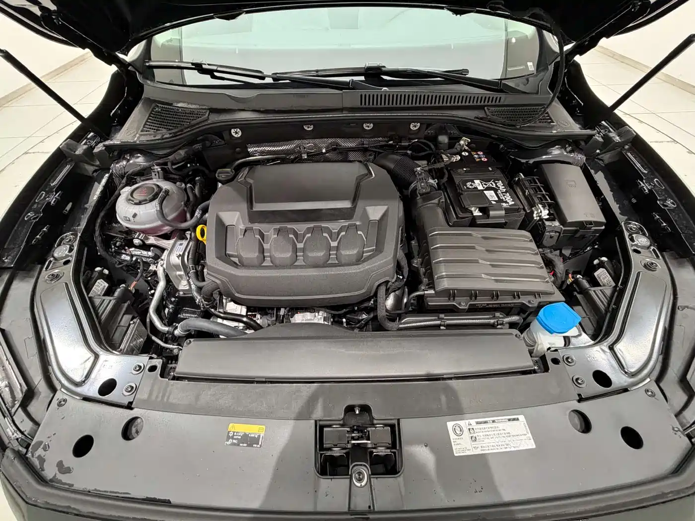 Volkswagen Passat 2026 Outstanding Edition 330TSI Starlight Elite Version фото 19
