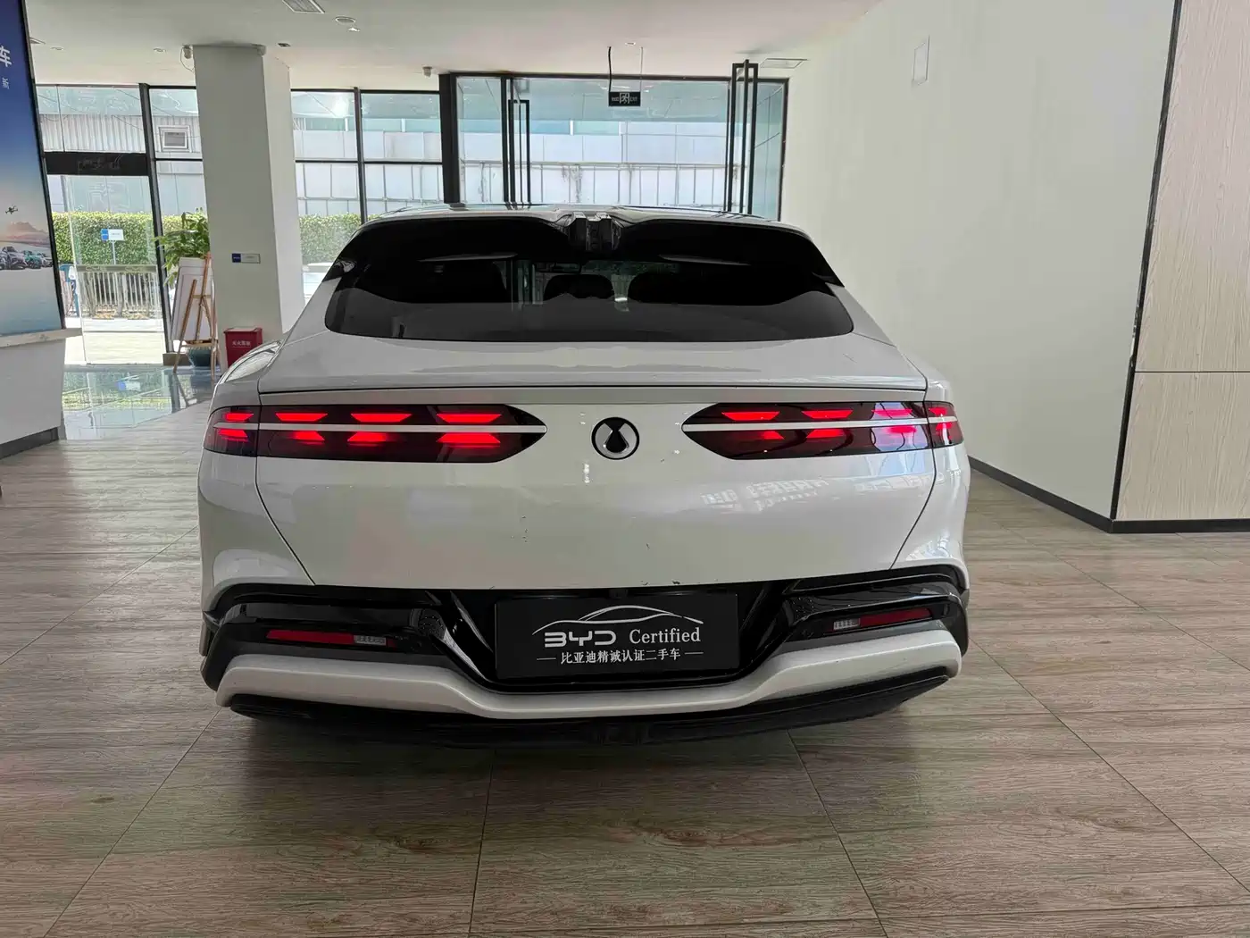 Denza Z9GT 2024 1100 AWD Ultra Edition фото 10