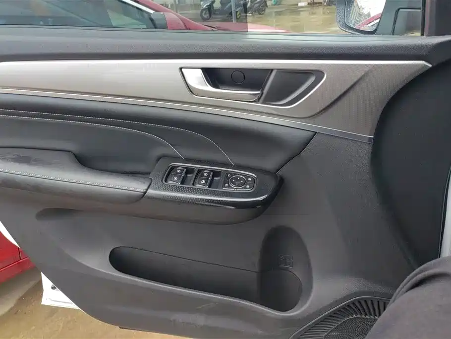 Haval M6 2023 PLUS 1.5T Manual Luxury Smart Connect фото 7