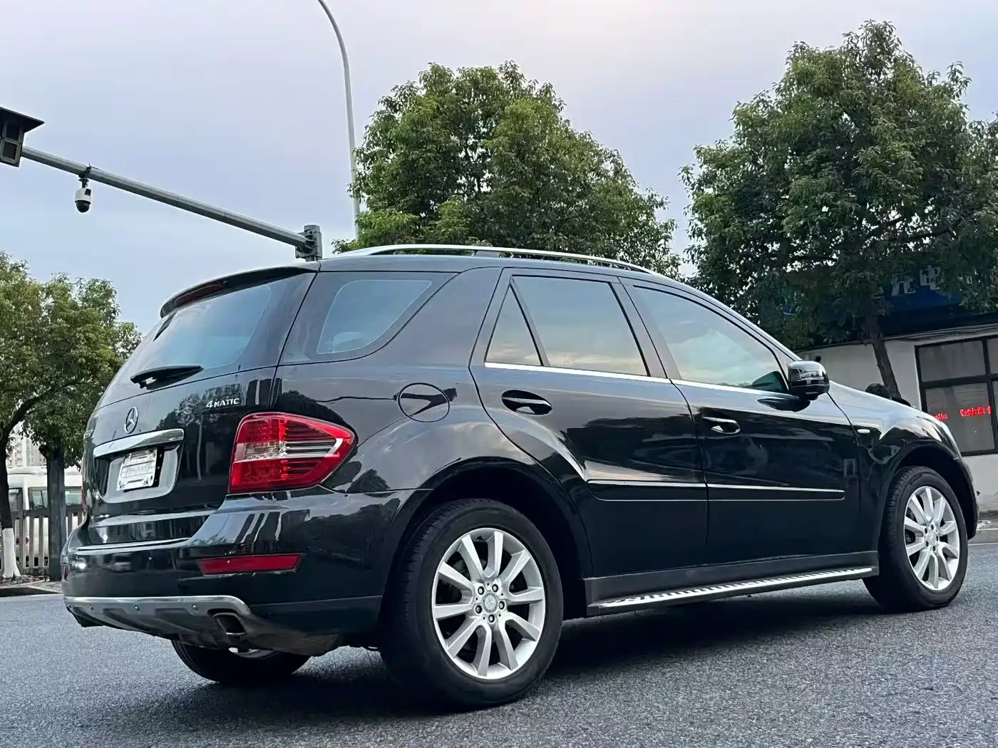 Mercedes-Benz M-Class 2010 ML 350 4MATIC Luxury фото 7