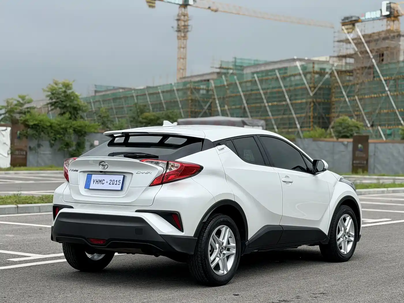 Toyota C-HR 2023 2022 2.0L Leading Edition