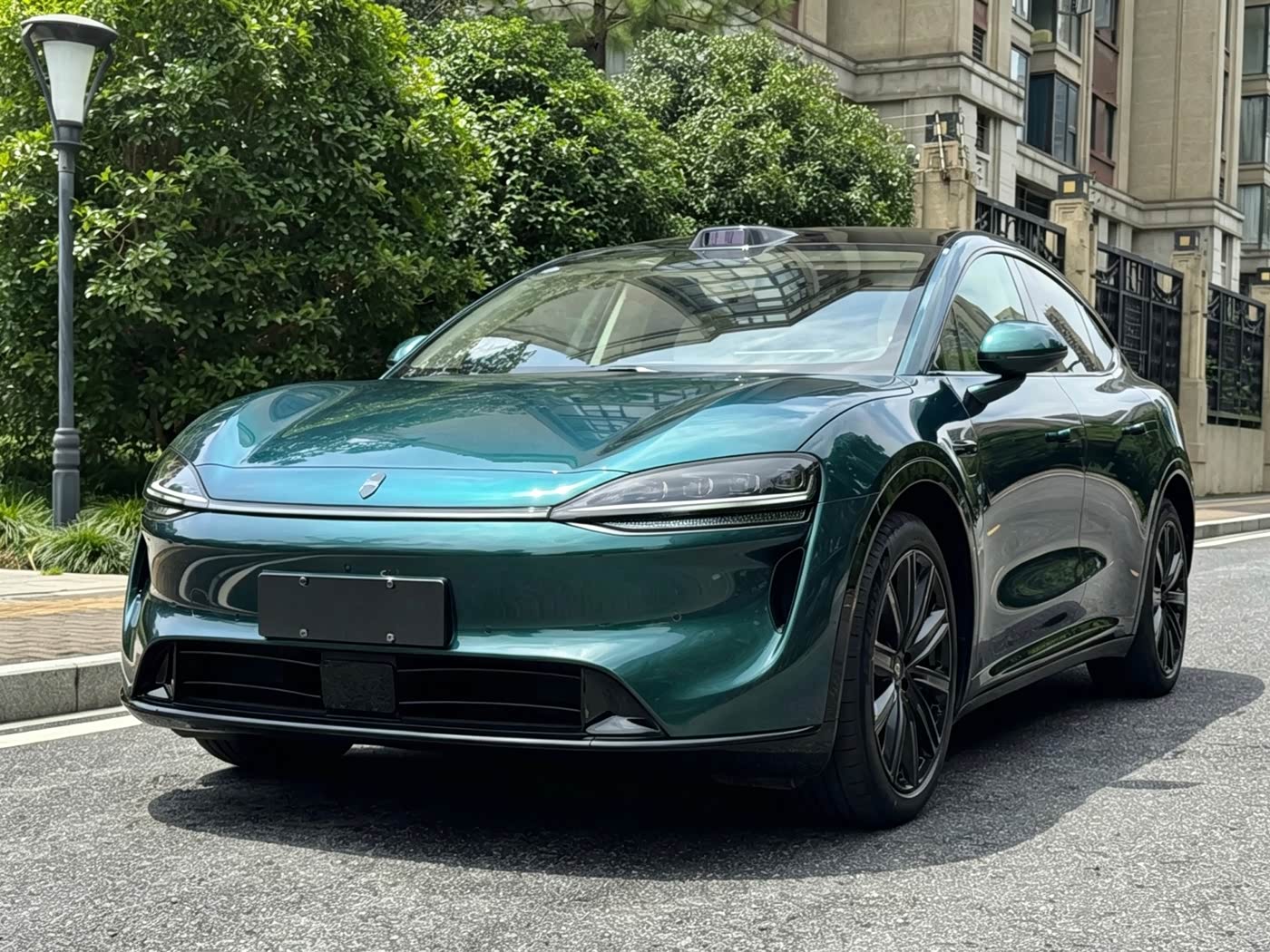 Zhijie Luxeed R7