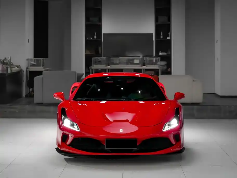 Ferrari F8 2021 2019 Tributo 3.9T V8