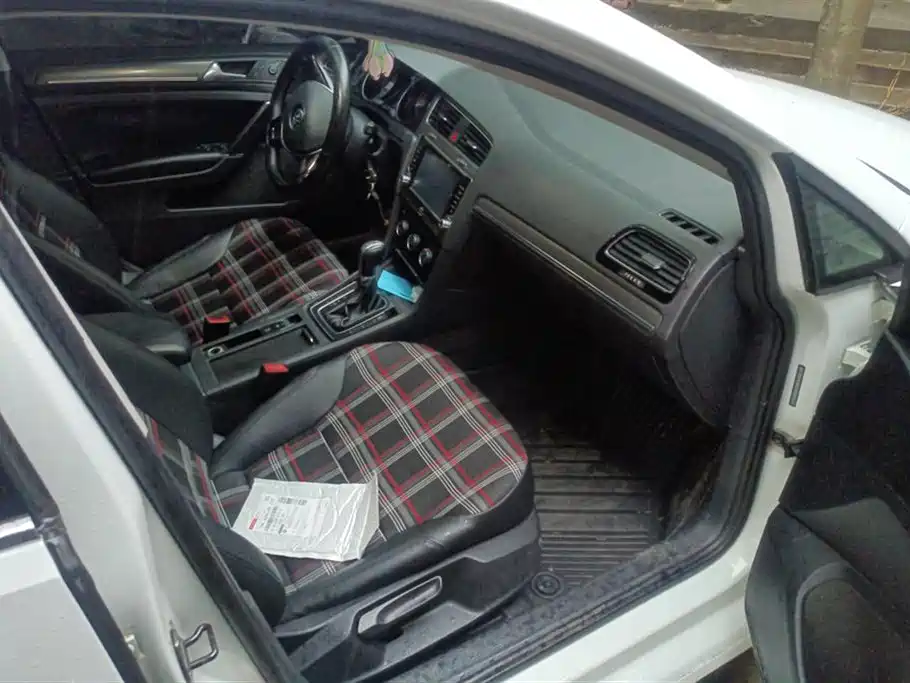 Volkswagen Golf 2014 1.4TSI Automatic Comfort фото 8