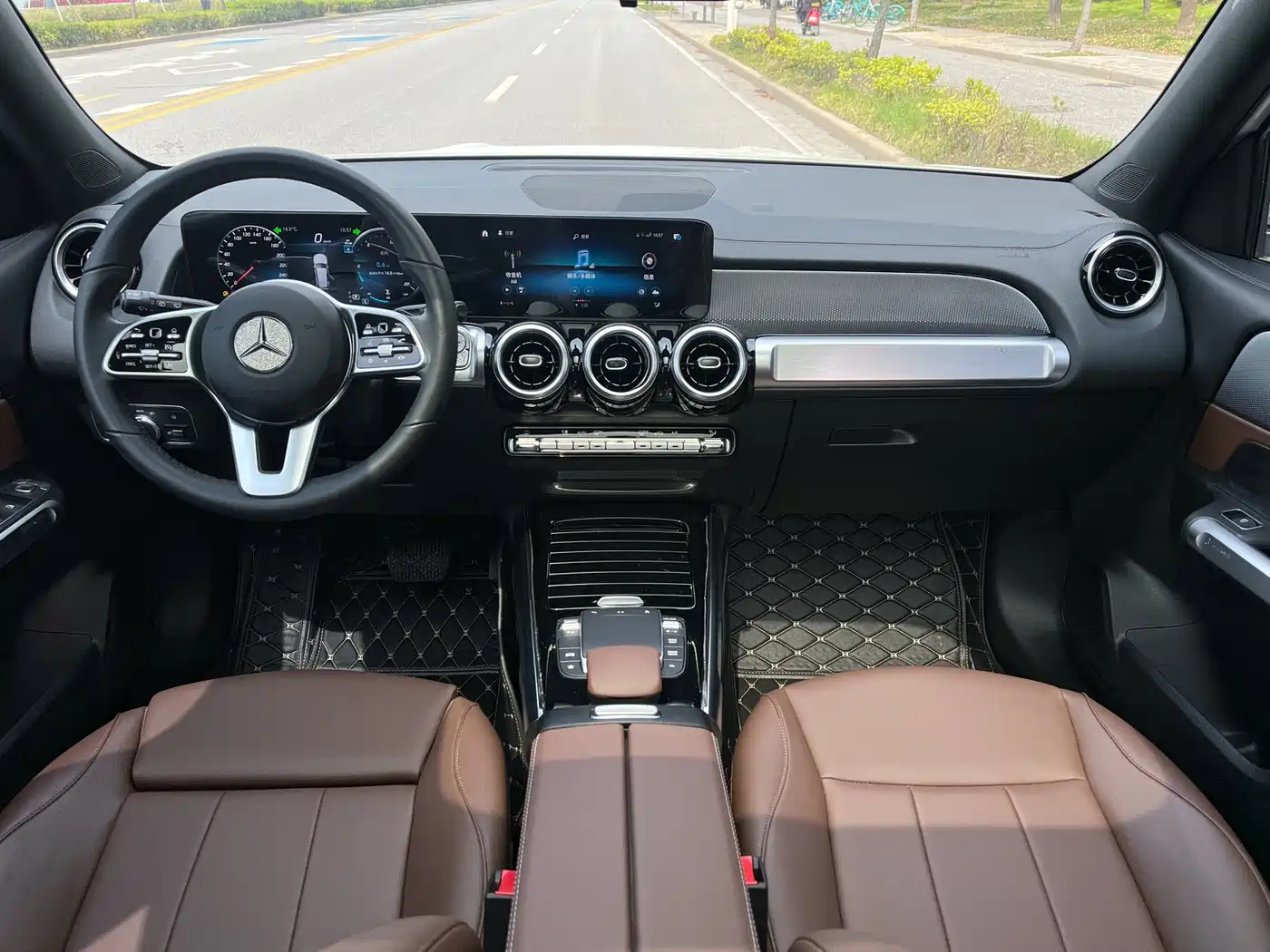 Mercedes-Benz GLB 2023 GLB 200 Dynamic фото 17