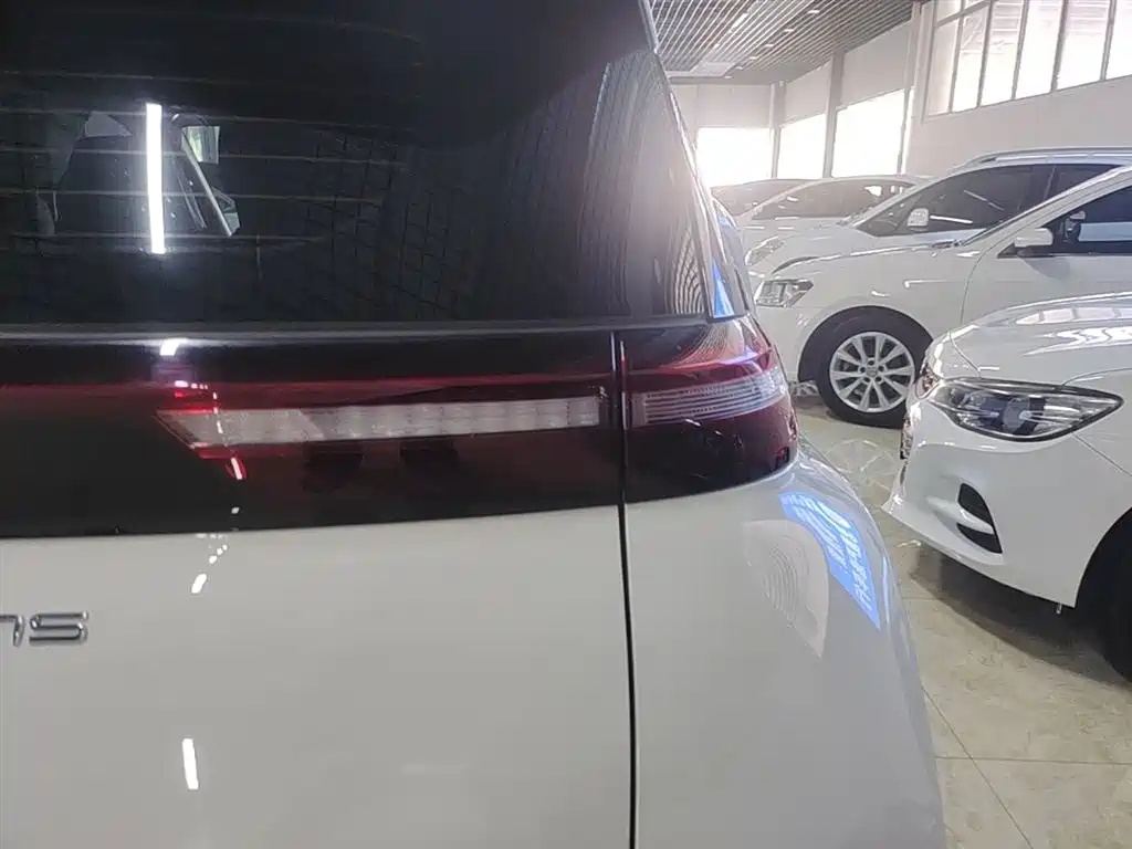 BYD Seagull 2024 Glory Edition 405km Soaring Edition фото 8