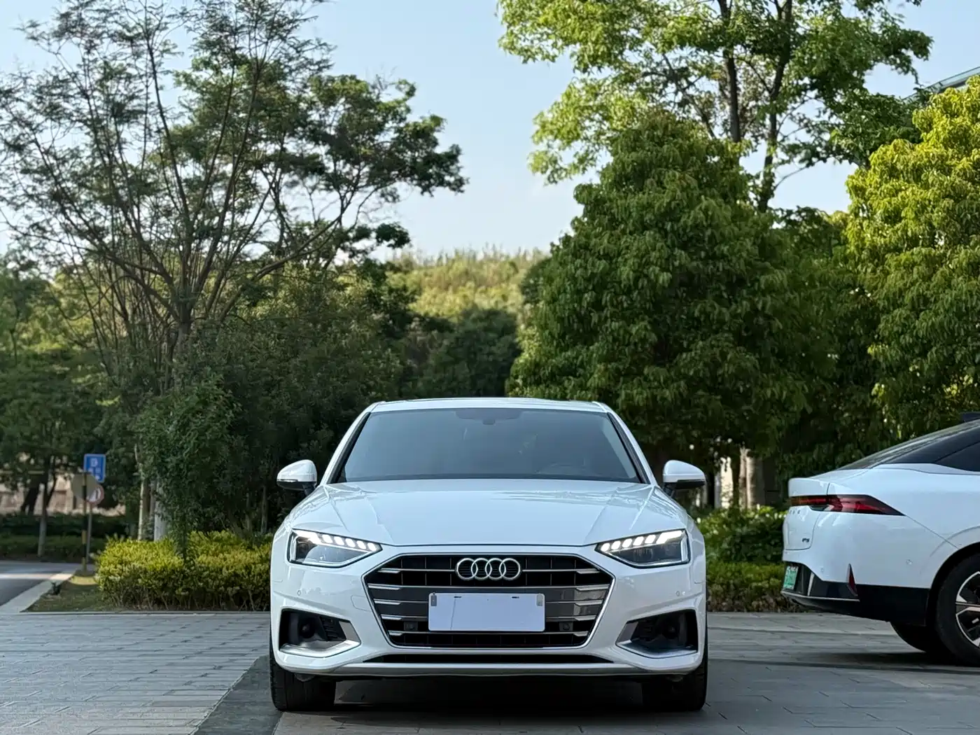 Audi A4L 2020 40 TFSI Fashion Dynamic Edition фото 2