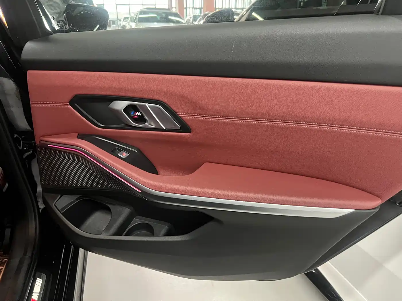 BMW 3 Series 2024 325Li M Sport Package фото 7