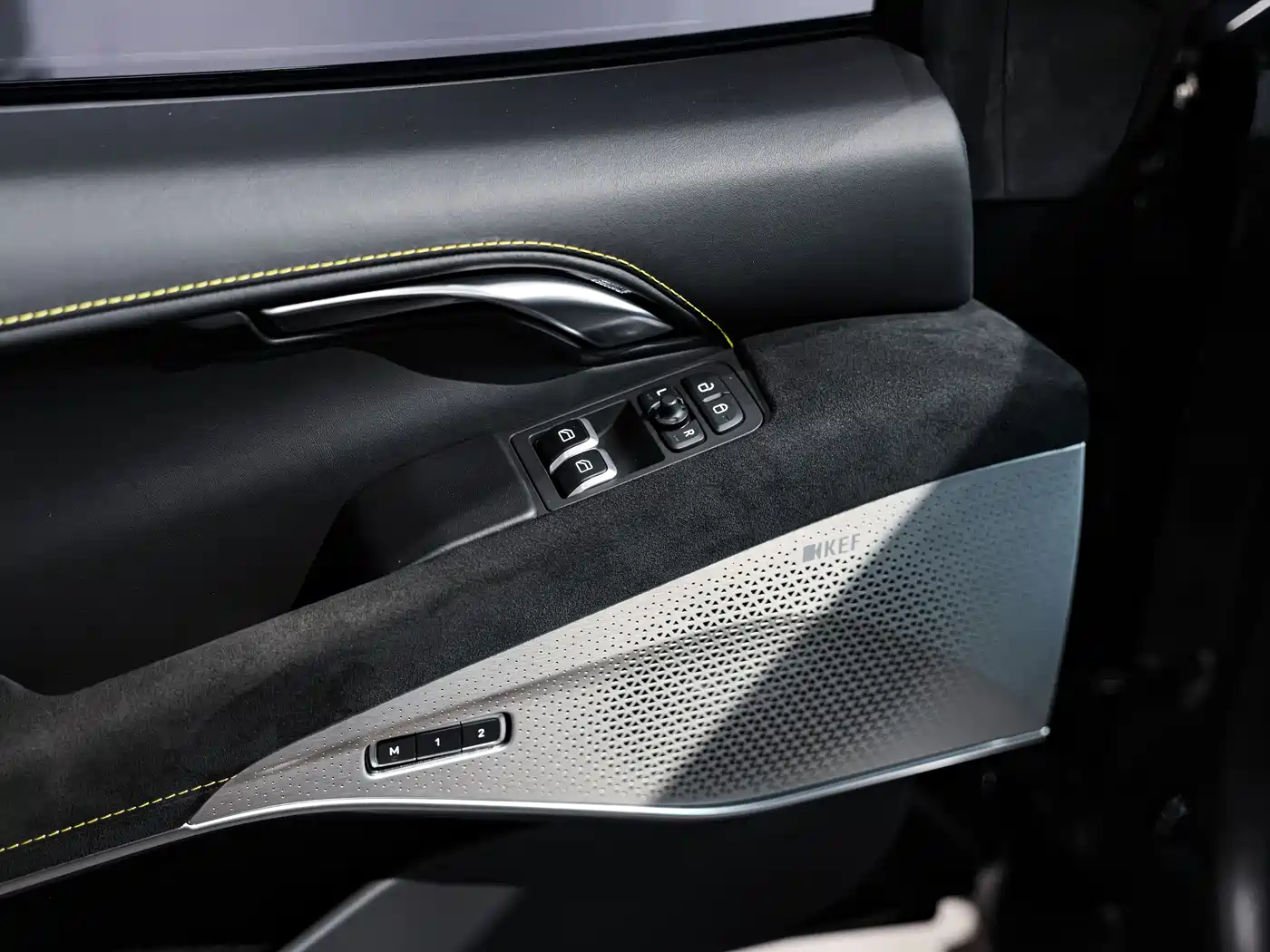 Lotus Cars EMIRA 2022 3.5T V6 Manual First Edition фото 10