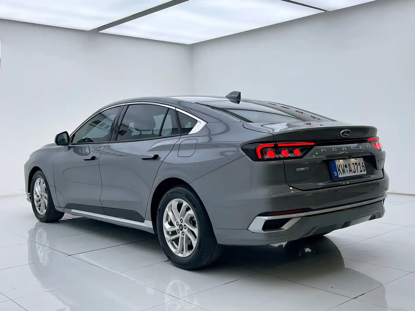 FORD MONDEO