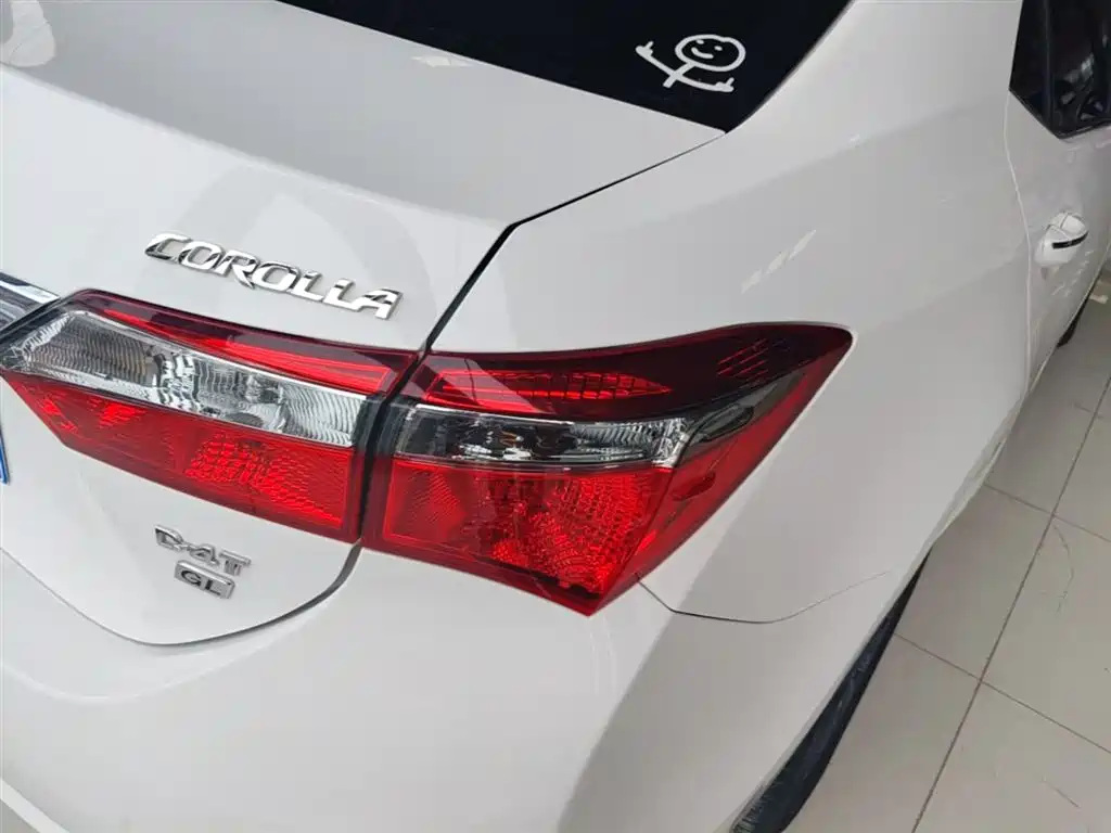 Toyota Corolla 2017 Facelift 1.2T S-CVT GL фото 8