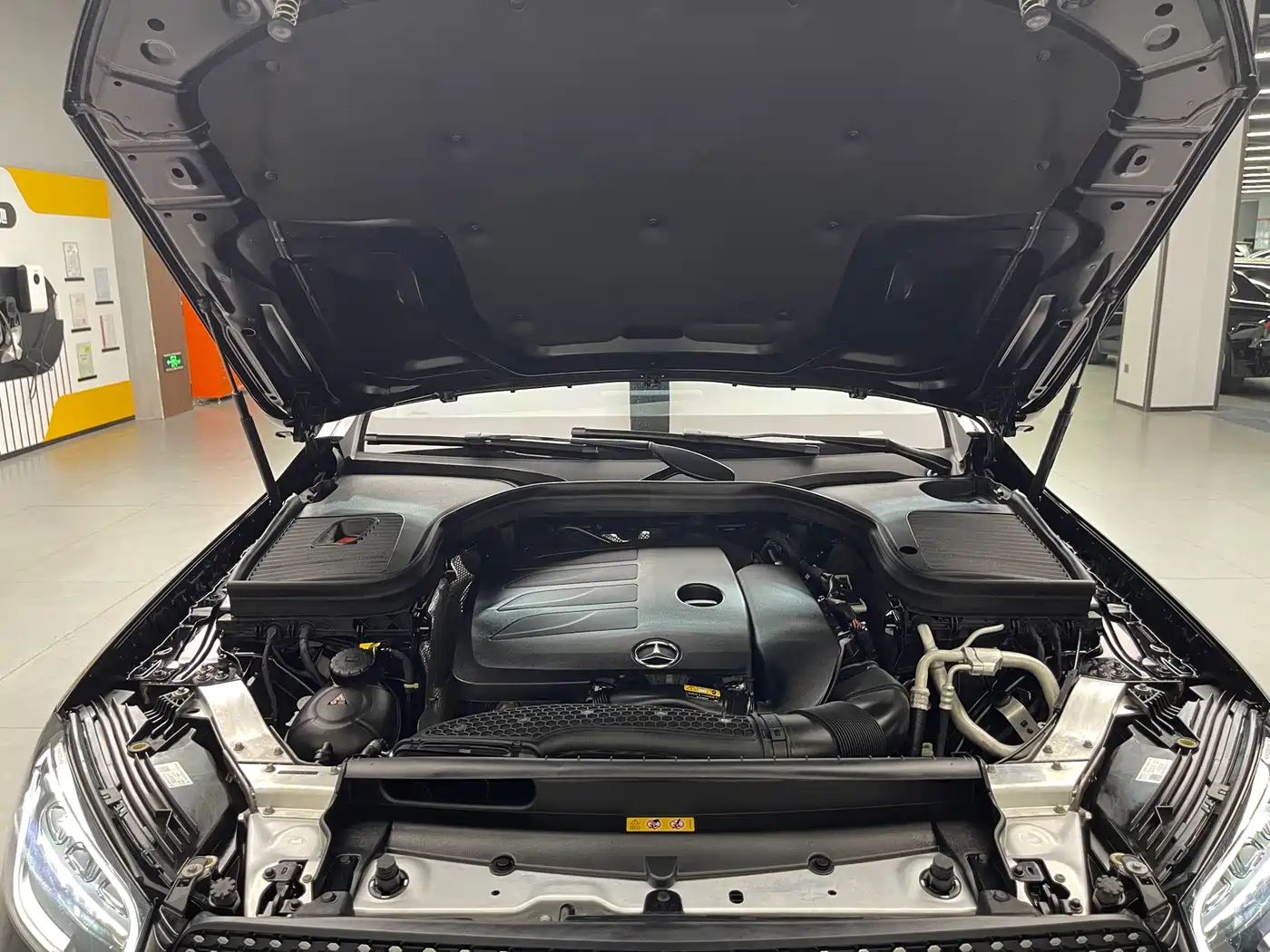 Mercedes-Benz GLC 2022 Facelift II GLC 260 L 4MATIC Luxury фото 28