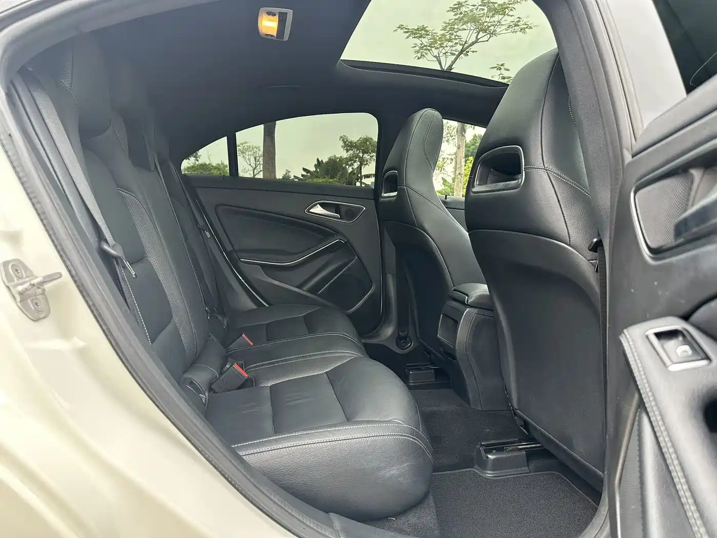 Mercedes-Benz CLA (Import) 2016 Facelift CLA 260 4MATIC фото 21
