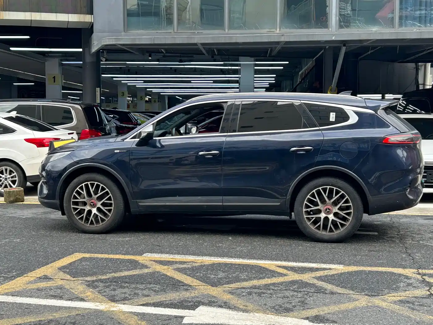 Denza X 2020 PHEV Classic Edition фото 6