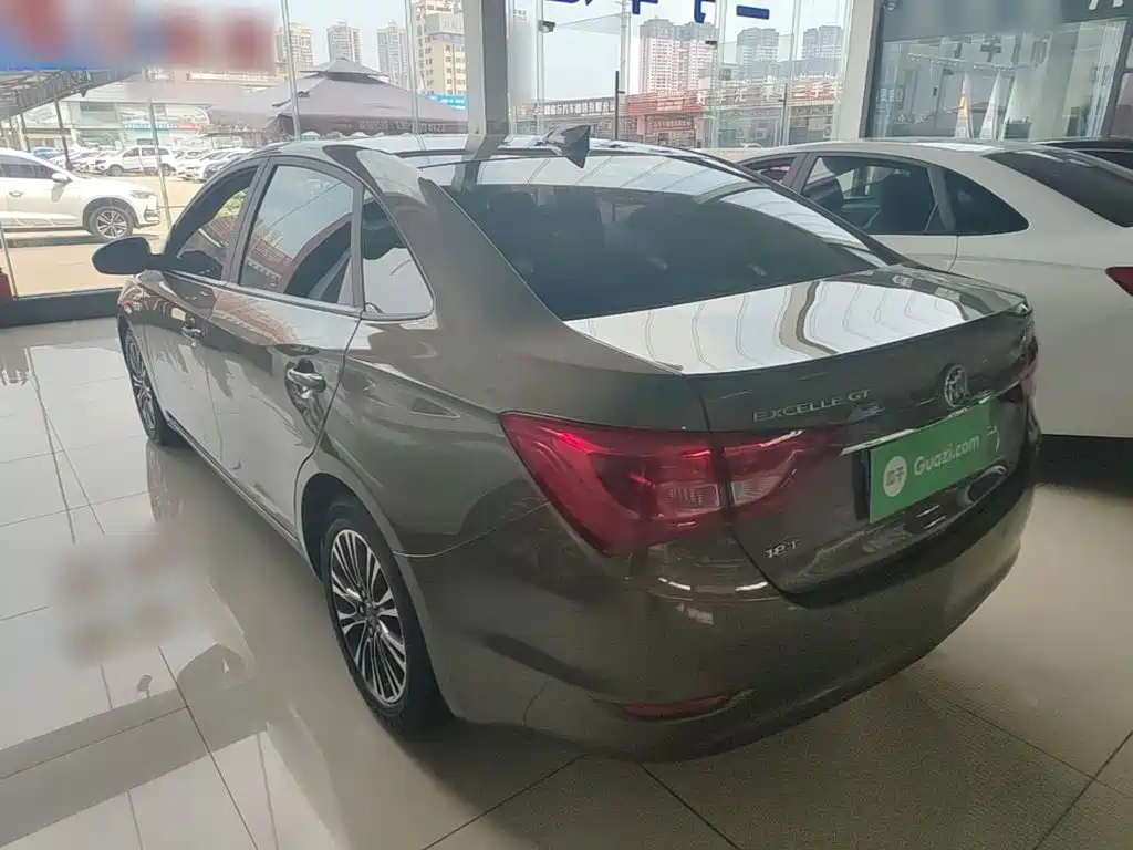 Фото 5 - Buick Excelle