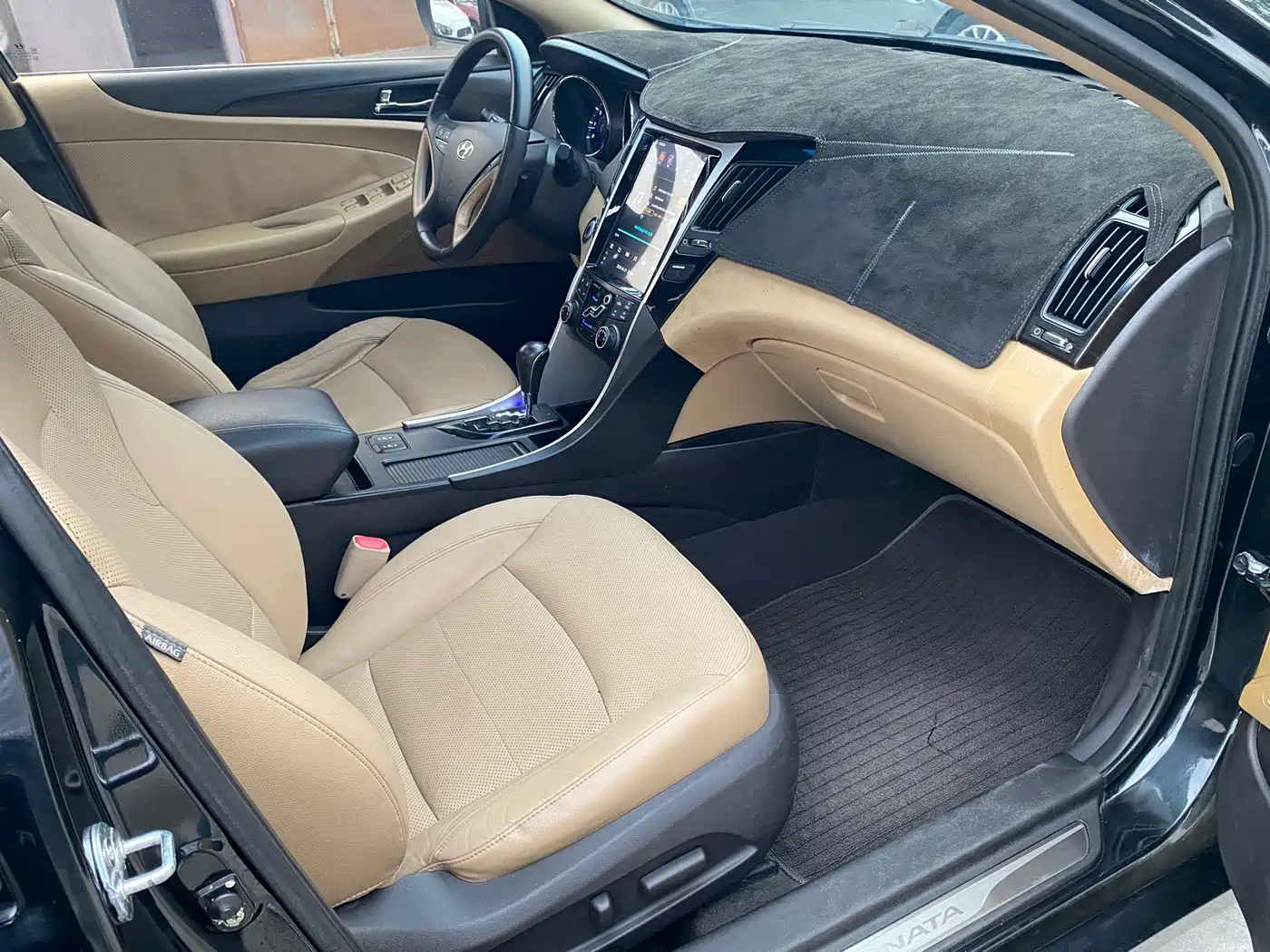 Hyundai Sonata 2011 2011 2.0L Auto Top Edition