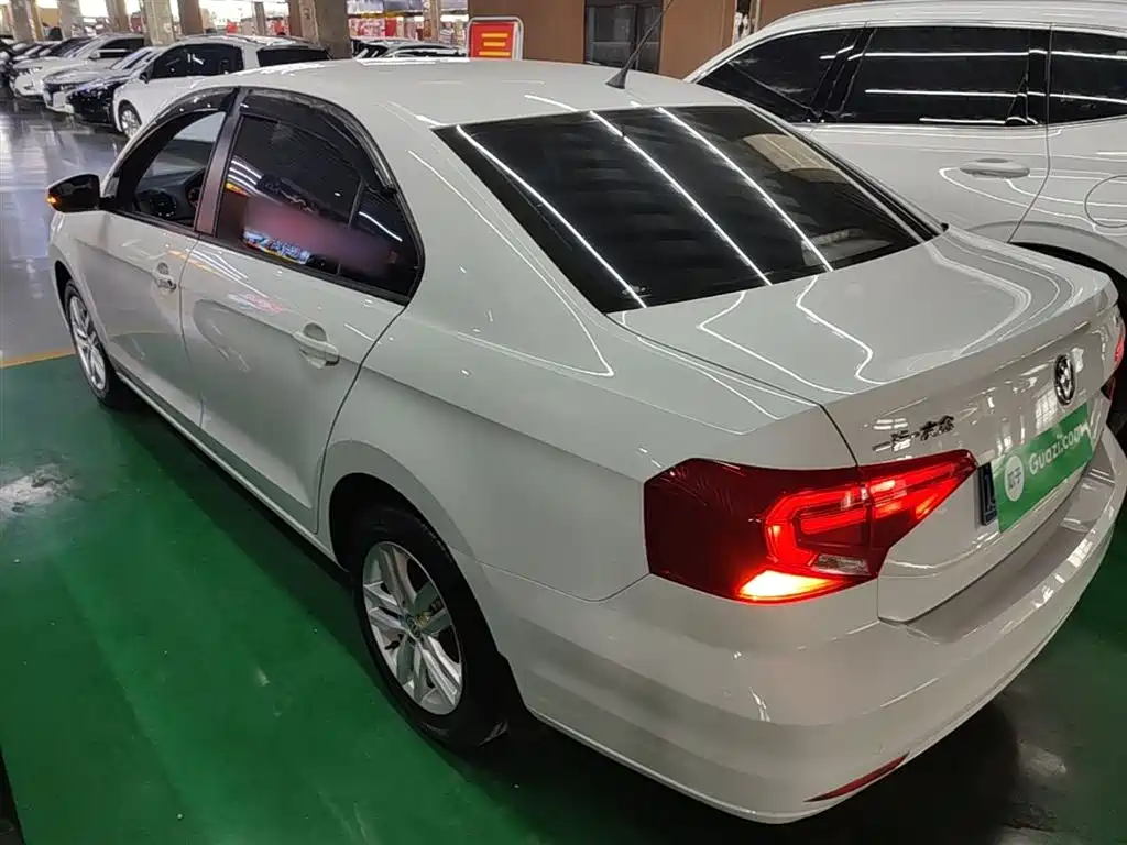 Volkswagen Jetta 2019 Dream Edition 1.5L Manual Fashion фото 5
