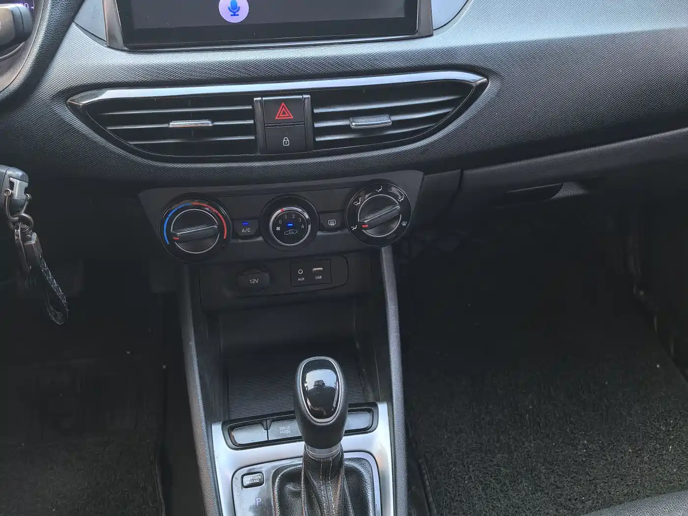 Hyundai Elantra 2018 1.6L Automatic Pleasing Edition GL China VI фото 12