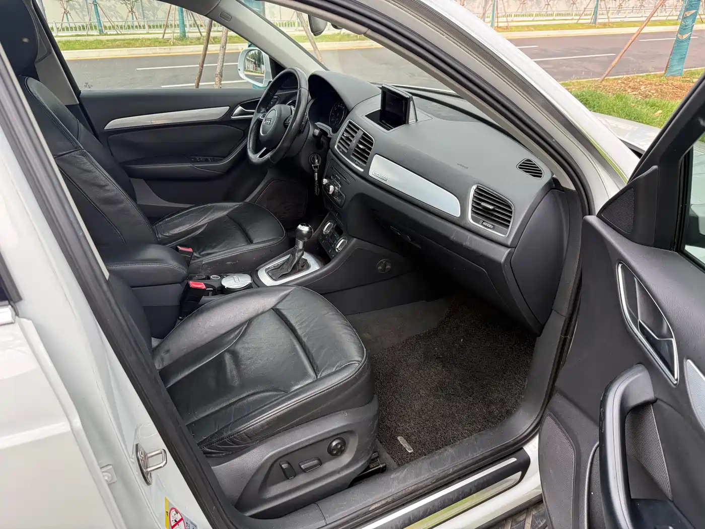 Audi Q3 2013 35 TFSI quattro Luxury фото 13