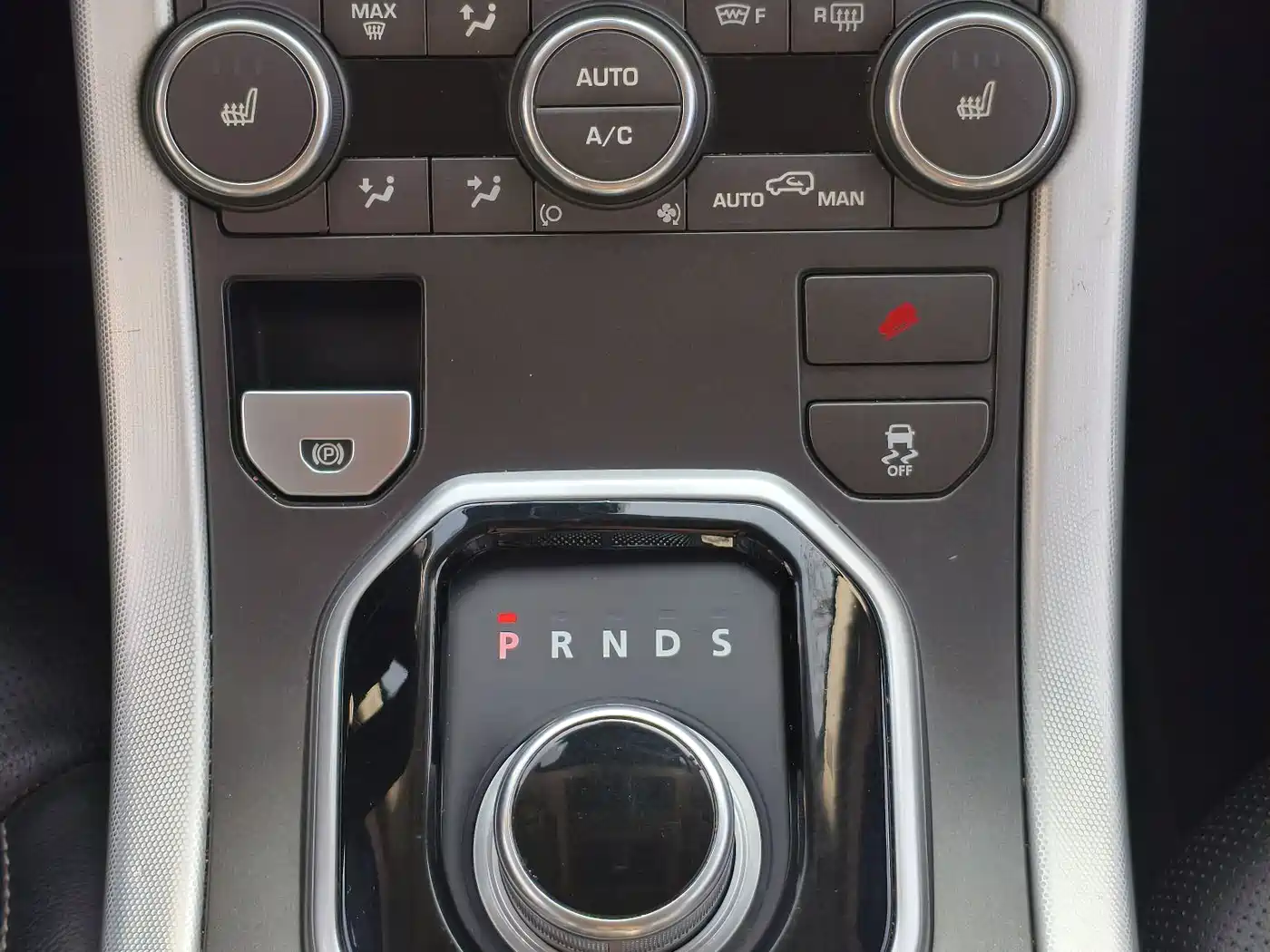 Land Rover Range Rover Evoque (Import) 2012 2.0T 3-door Sport Edition фото 14