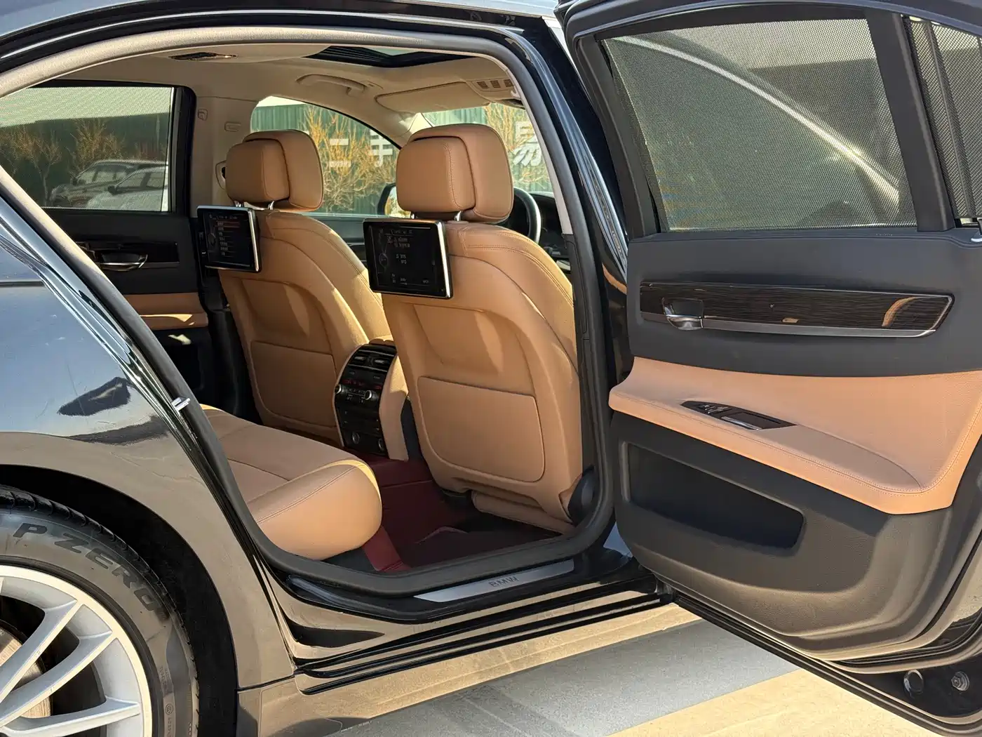 BMW 7 Series 2014 730Li Premium фото 34