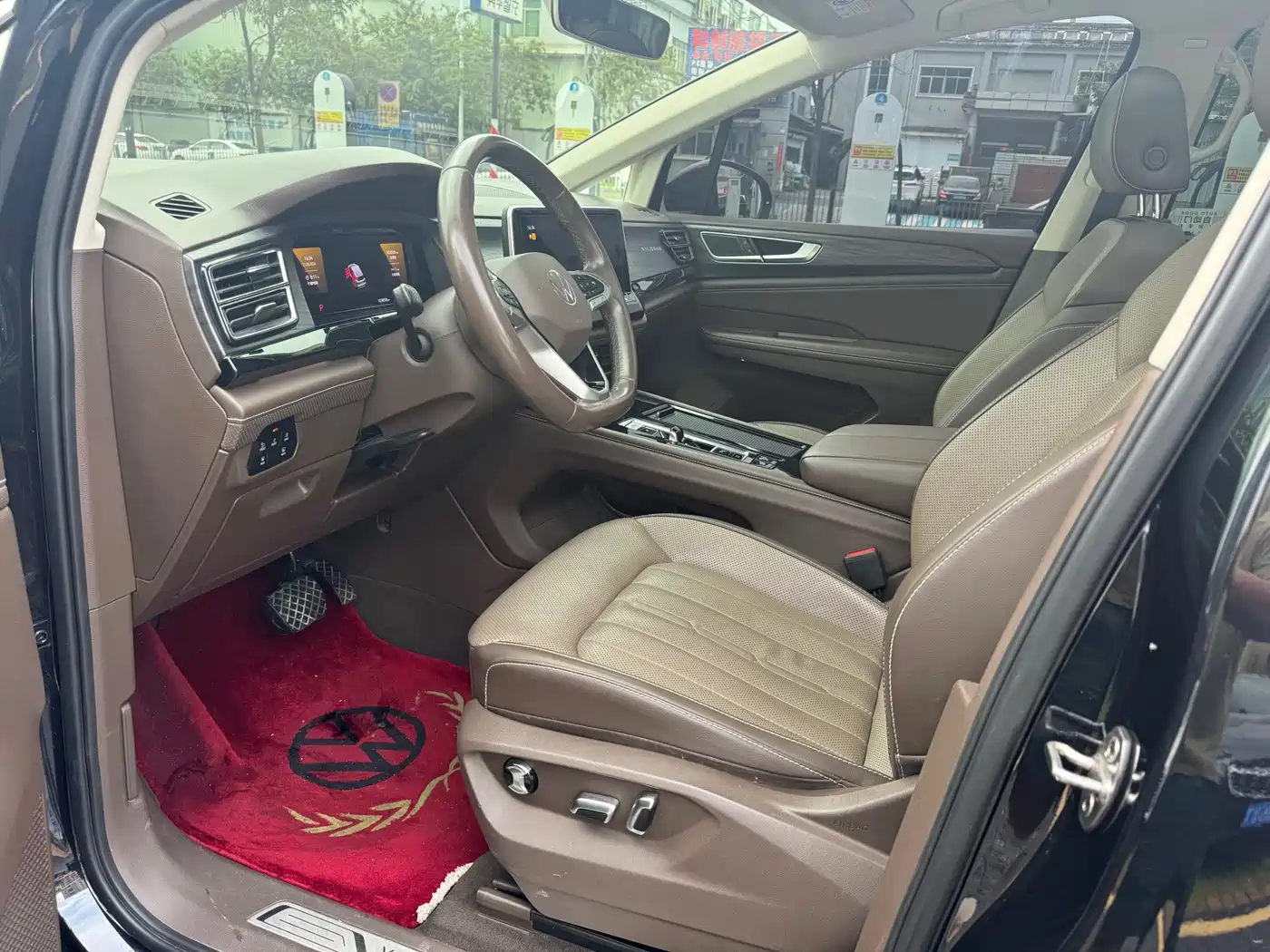 Volkswagen Viloran 2023 330TSI Luxury Edition фото 4